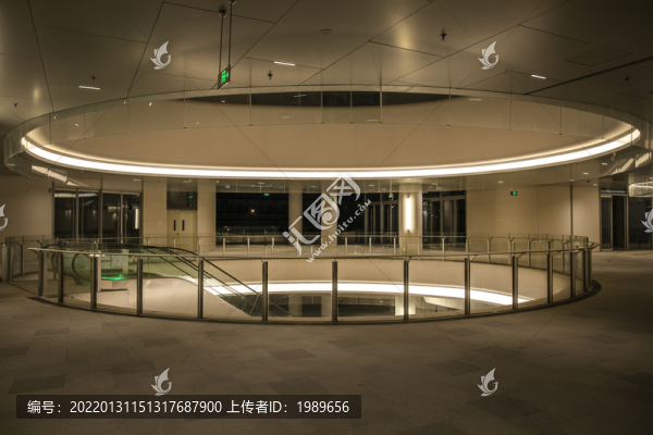 商場內(nèi)部裝修