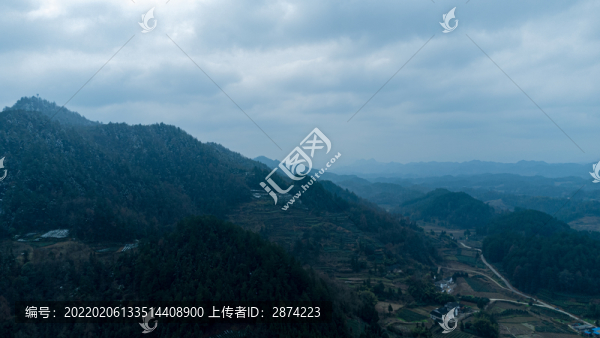 遠(yuǎn)山