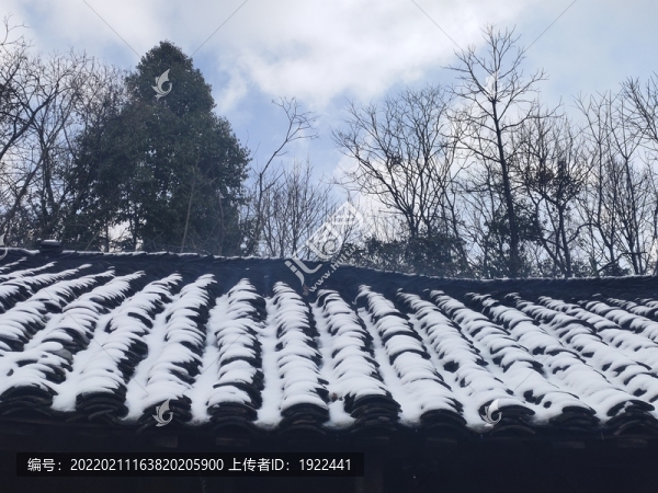 鄉(xiāng)村民居雪景