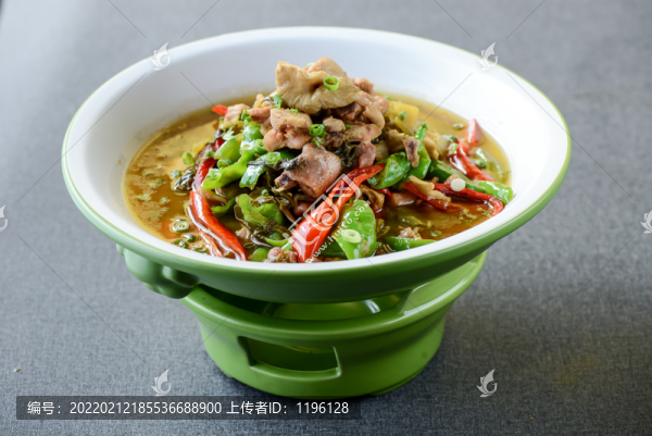 酸菜肥腸雞