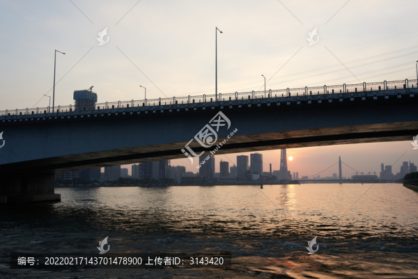 夕陽(yáng)