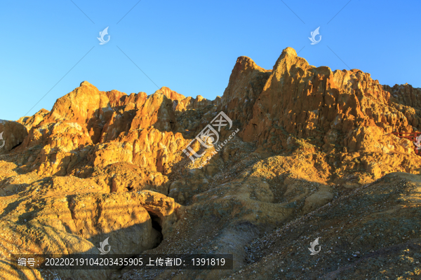 布爾津五彩灘
