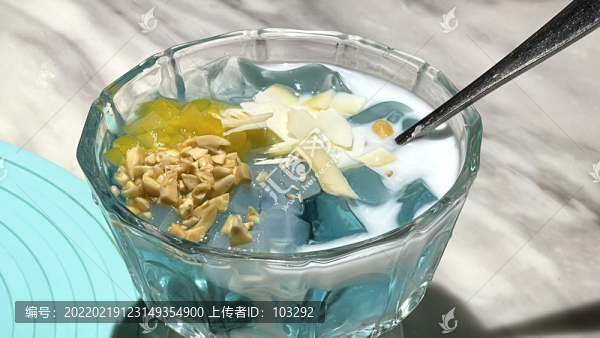 椰香藍(lán)冰粉