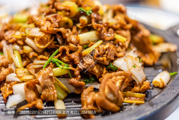 一盤孜鹽羊肉炒羊肉