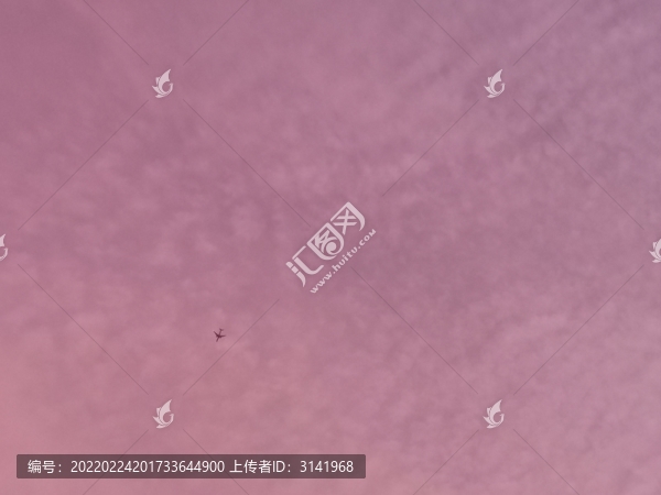 傍晚的粉色天空