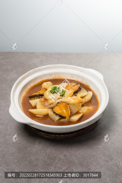 鮑魚燉花膠