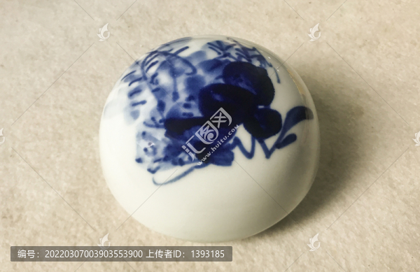 精美青花瓷器印泥盒