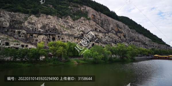 龍門石窟
