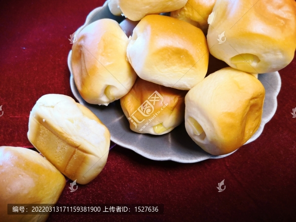 奶黃小面包