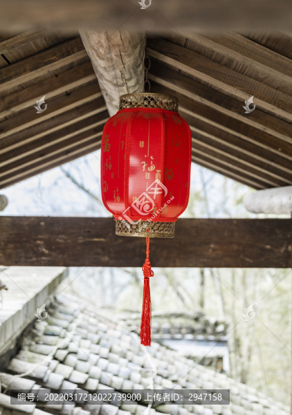 江西婺源篁嶺景區(qū)里的燈籠