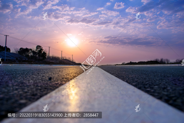 馬路晚霞