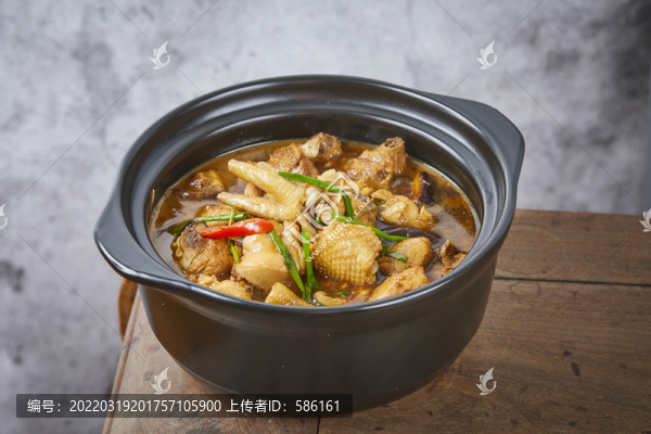 秘制雞煲