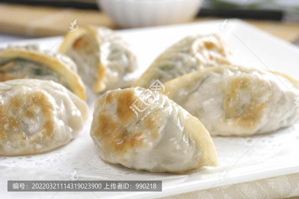韭菜鮮蝦煎餃