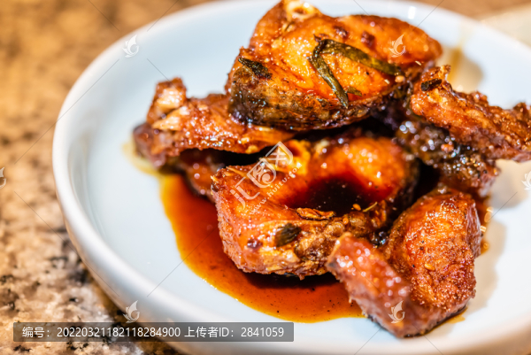 一盤蘇式熏魚(yú)