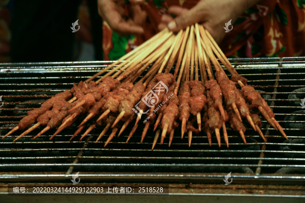 美食燒烤烤串羊肉串夜宵小吃