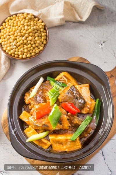 懷舊紅燒魚(yú)頭豆腐煲