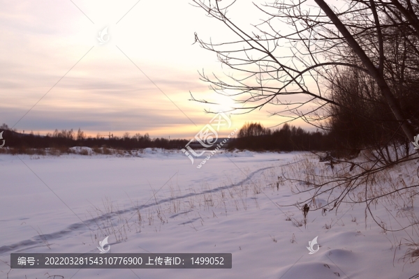 冰雪斜陽