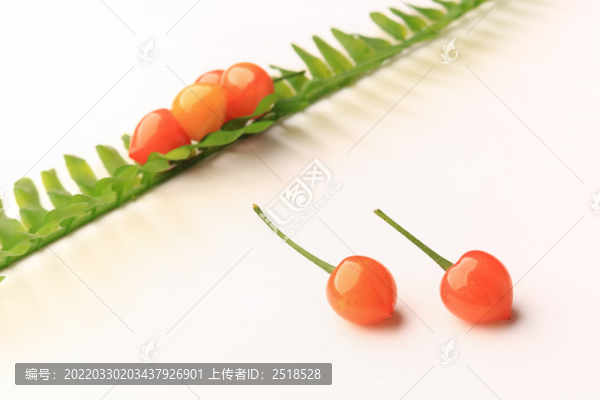 新鮮水果春天小櫻桃白背景