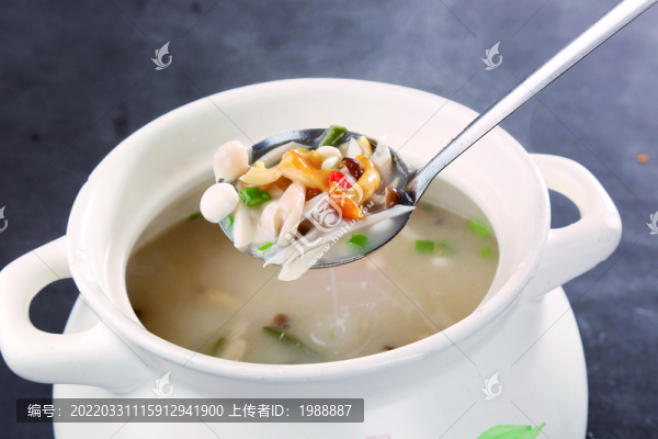 山珍菌湯