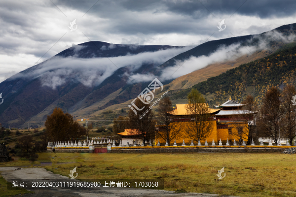 川西貢嘎鄉(xiāng)寺廟