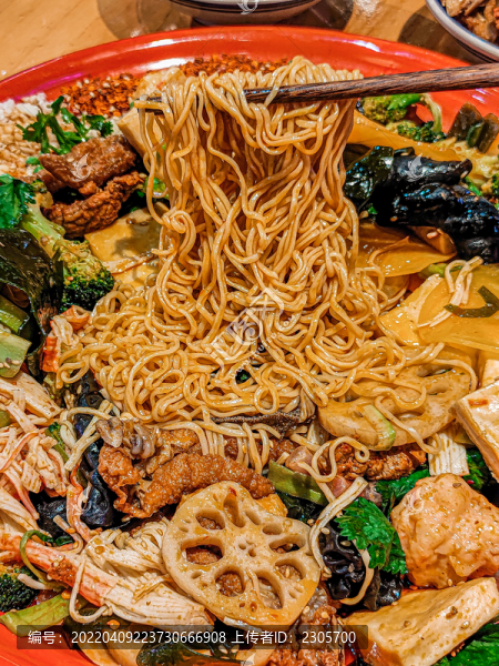 干拌麻辣燙