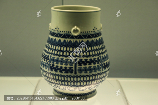 景德鎮(zhèn)窯青花四系尊