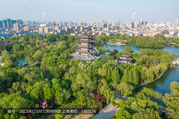 航拍濟(jì)南大明湖風(fēng)光