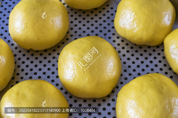 金黃色的手工面包