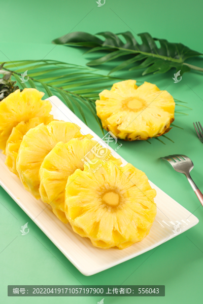 切開(kāi)的菠蘿