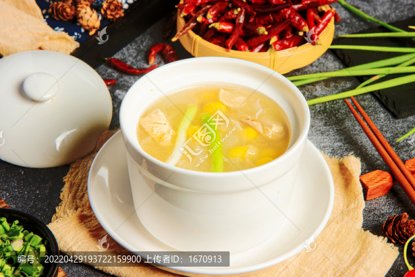 養(yǎng)生土雞湯