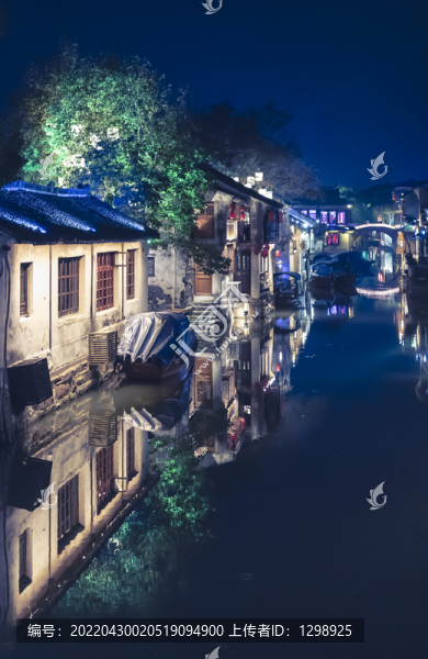 周莊古鎮(zhèn)建筑夜景