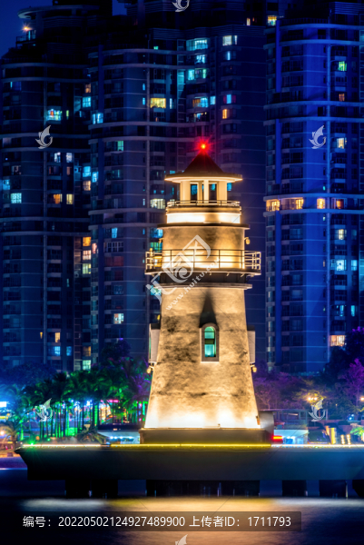中國(guó)廣東珠海情侶路燈塔夜景