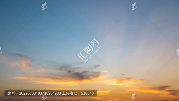 天空晚霞