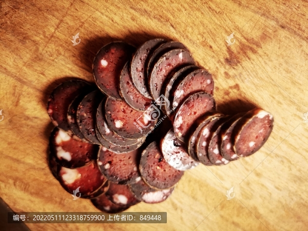 農(nóng)家豆腐豬血腸