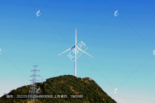 山頂?shù)娘L(fēng)車