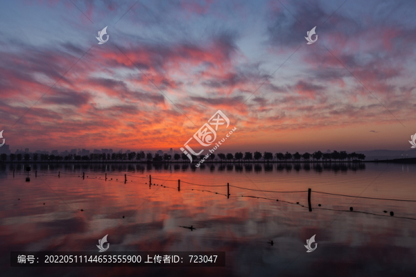 西湖朝霞