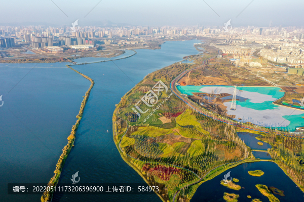 航拍云南昆明滇池草海