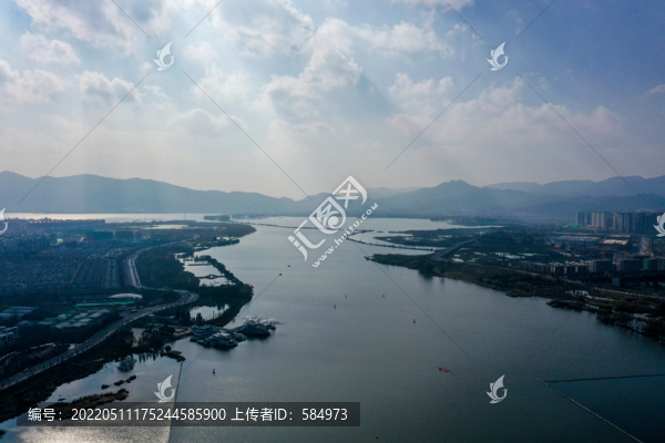 航拍云南昆明大觀公園滇池草海