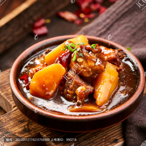 小碗土豆燒牛肉
