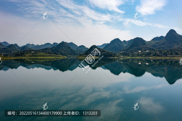 航拍湖南湘西松柏水庫風(fēng)光