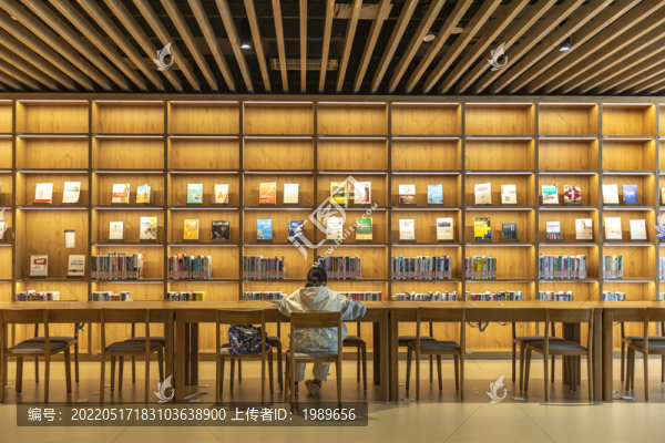 書店書架