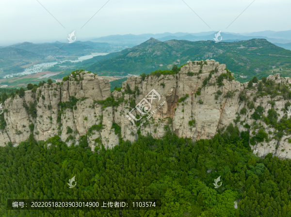 航拍濟(jì)南長(zhǎng)清馬山