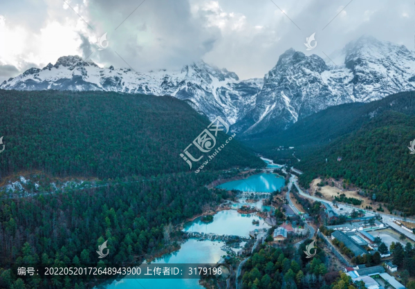 航拍山川河流