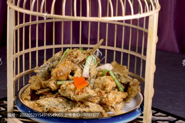 椒鹽魚骨腩