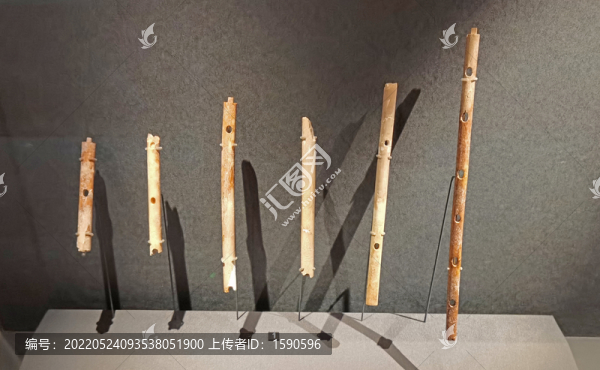 蟬紋象牙器