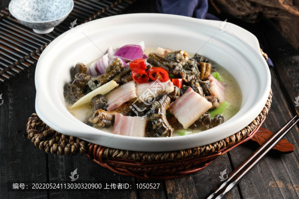 咸肉燉鱔魚(yú)