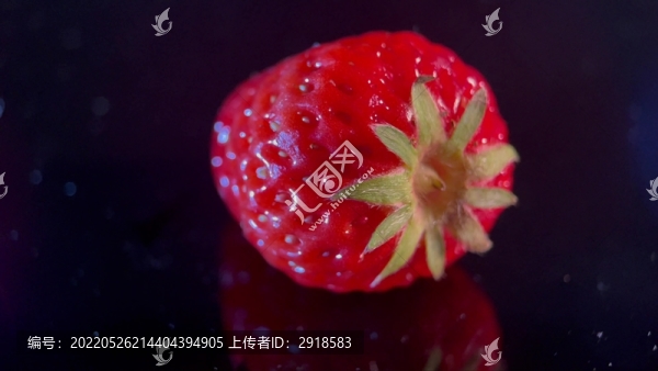 特寫草莓表面
