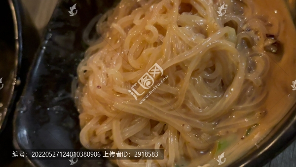 清湯涮羊肉涮菜