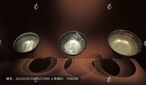 素面折腹銀碗