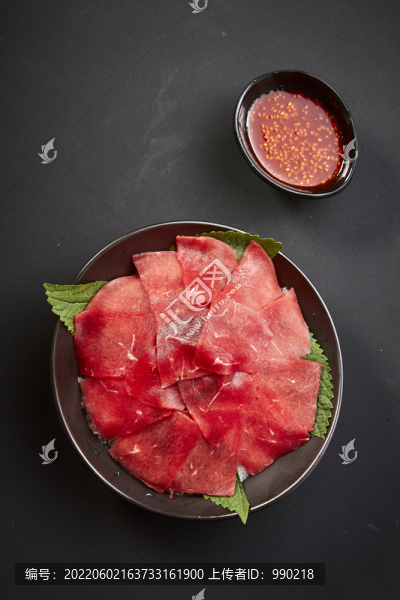 牛肉刺身